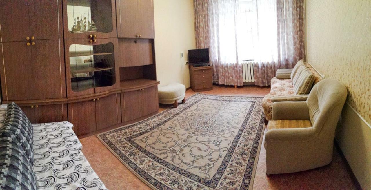 Апартаменты На Улице Розыбакиева, 275-2 Almaty Exterior foto